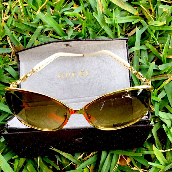 Gucci Accessories - Gucci women sun glass